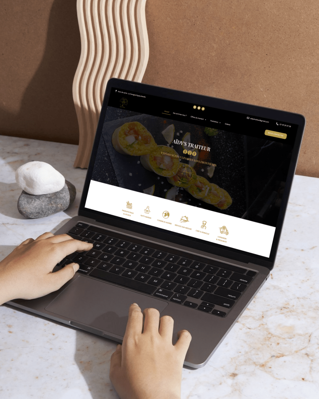 Image gallery marquee